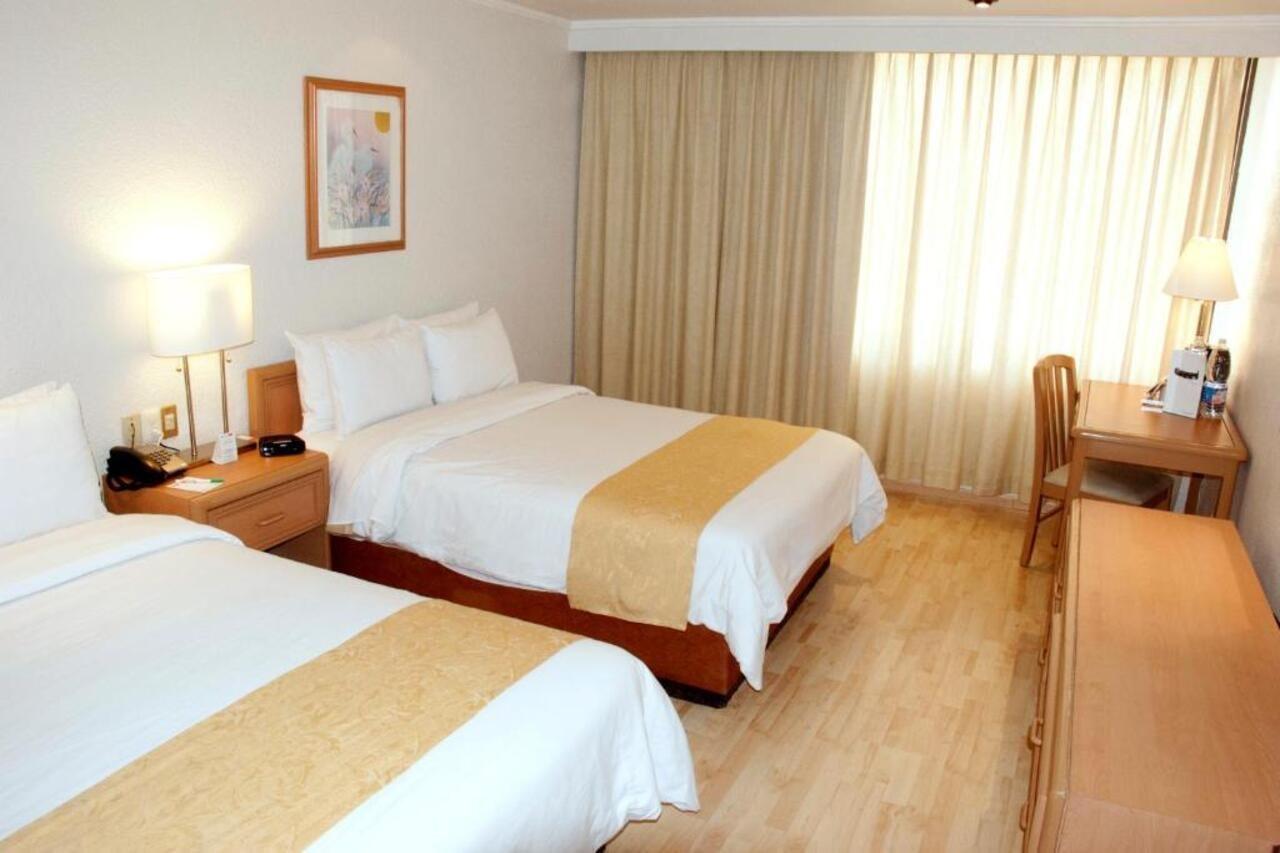 Hotel PF Mexico-stad Buitenkant foto