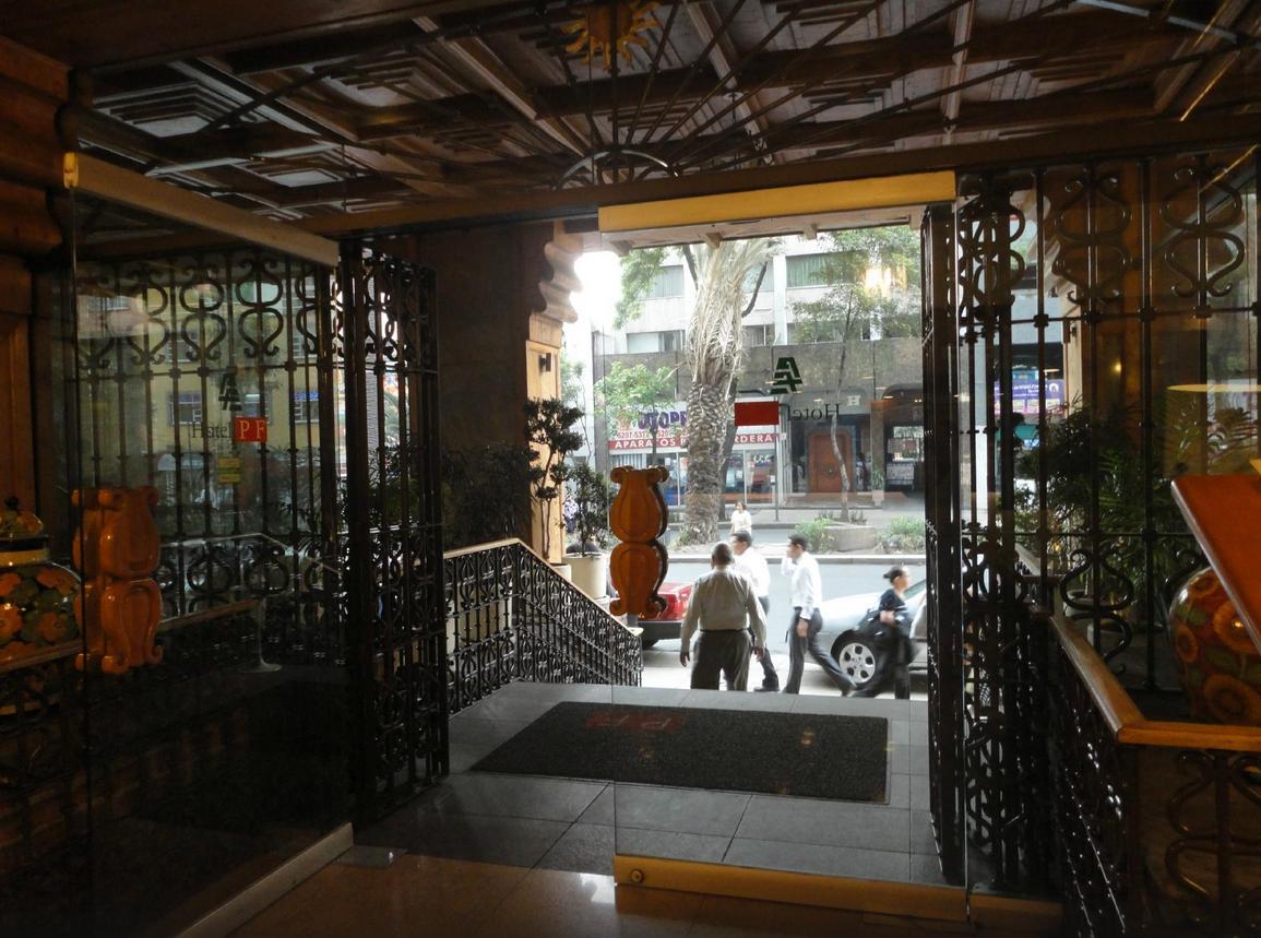 Hotel PF Mexico-stad Buitenkant foto