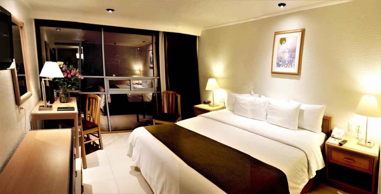 Hotel PF Mexico-stad Buitenkant foto